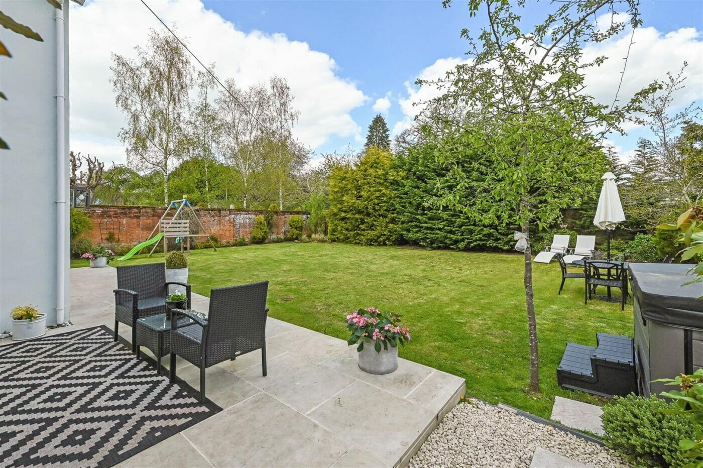 Braishfield Road, Romsey, Hampshire Henshaw Fox