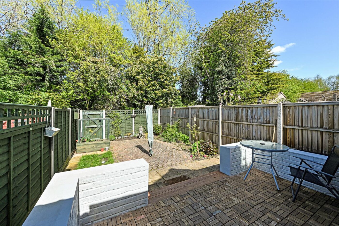 Nutfield Road, Rownhams, Hampshire Henshaw Fox